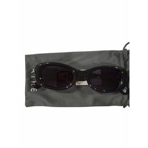 NWT Aires Calisto - Black sunglasses